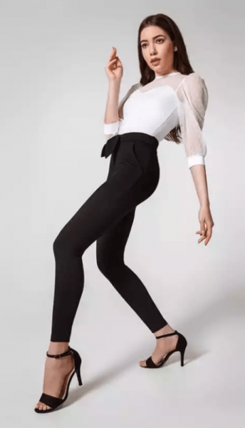 PetiteAnitaJanik-4-10