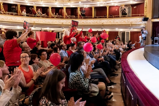 nine kilenc kozonsegtalalkozo 6